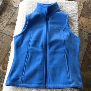 Columbia Women’s blue fleece vest L